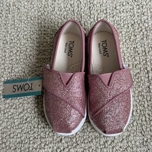 TOMS Kids Sparkly Rose Sneakers